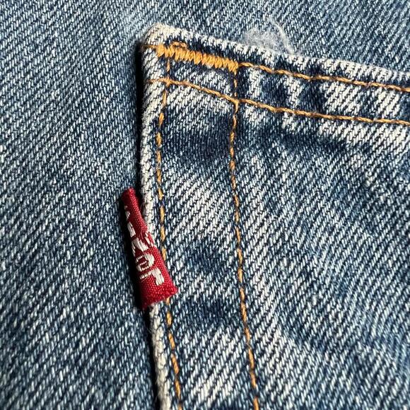Vintage Levi’s 550 Relaxed Fit Denim Shorts Men’s 34 Made in USA Blue Jean Cut - Picture 7 of 9